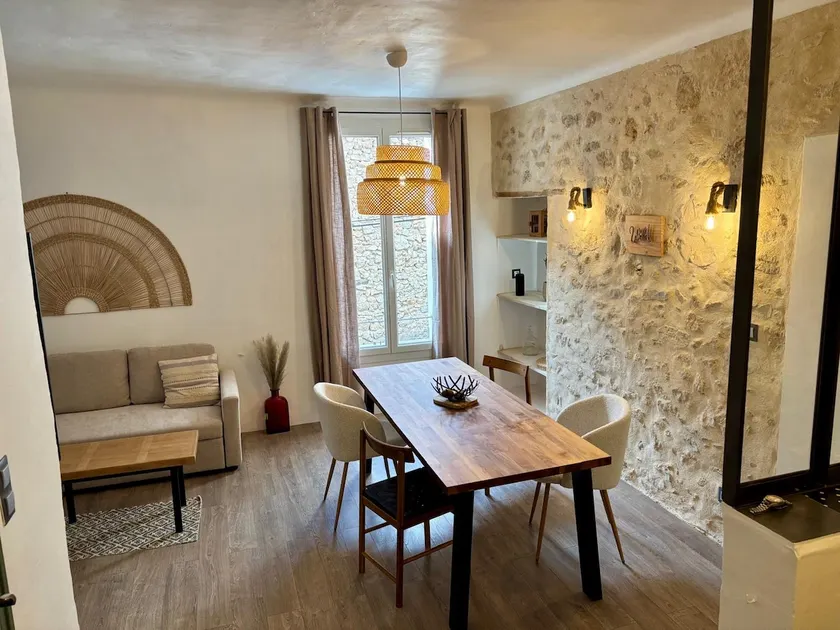 Loft with balcony - Image 1