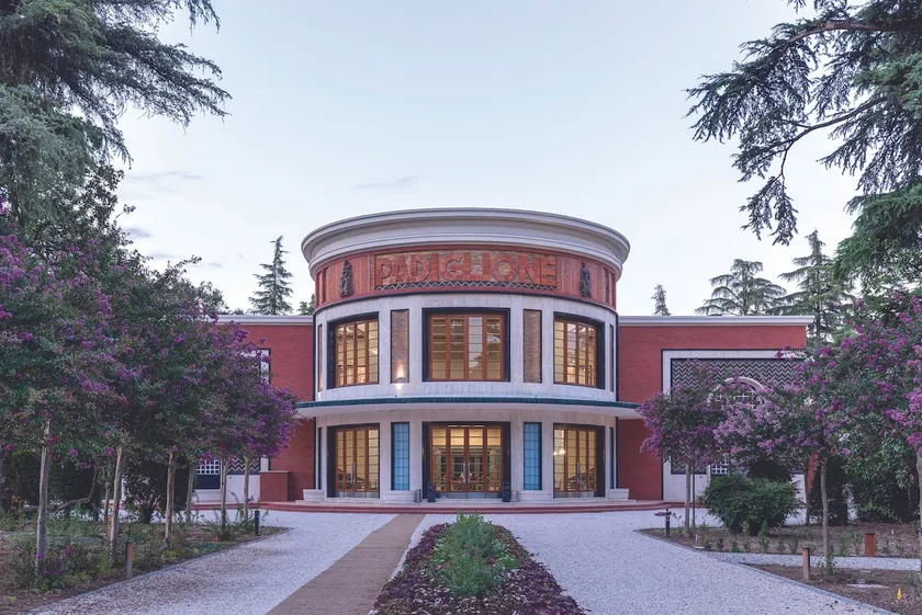 Elegant 2-Suite Residence, near the Thermal Baths - Image 1