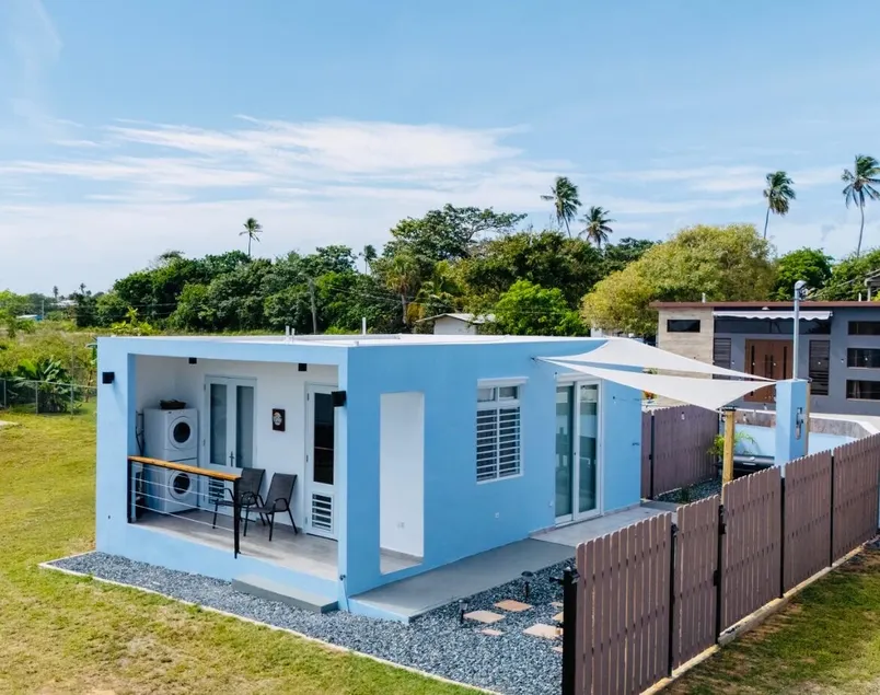 Luxurious Mar Azul Apartment in Jobos, Isabela - Image 1