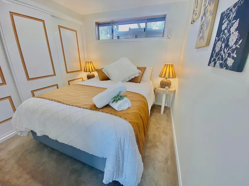 La Piccolina | Luxe Stay • Pet-Friendly & Quiet - Image 1