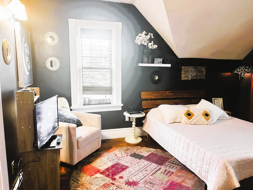 Private Suite Near Sauble Beach and Trails - Image 1