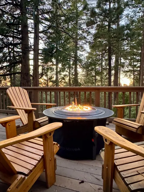 Ridgeline Retreat: fireplace, nature, games, deck! - Image 1
