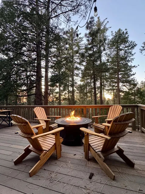 Ridgeline Retreat: fireplace, nature, games, deck! - Image 1