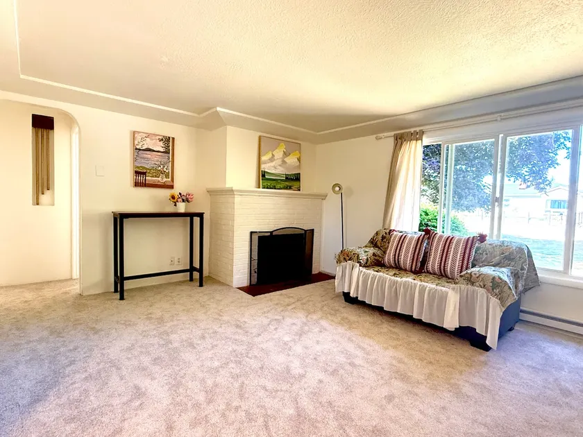 Cozy Nest for Families - Image 1