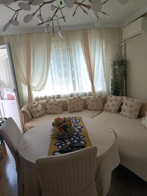 Heavenly Garden Apartment! - Image 1