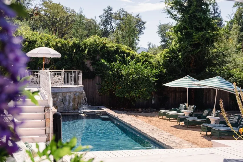 Kenwood Lodge - 5 BR, All En-Suite, Heated Pool - Image 1