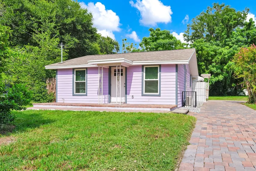 Cozy 2bd 2bth House. Walk to Local Gems - Image 1