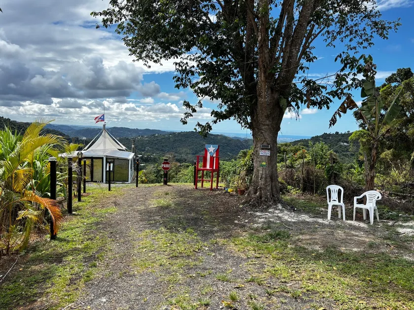 2BR Mountain Retreat | A/C, Jacuzzi, Pool +Parking - Image 1