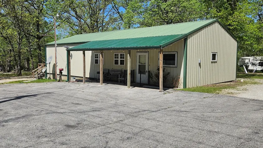 Heaven's Ridge LLC. house - Image 1