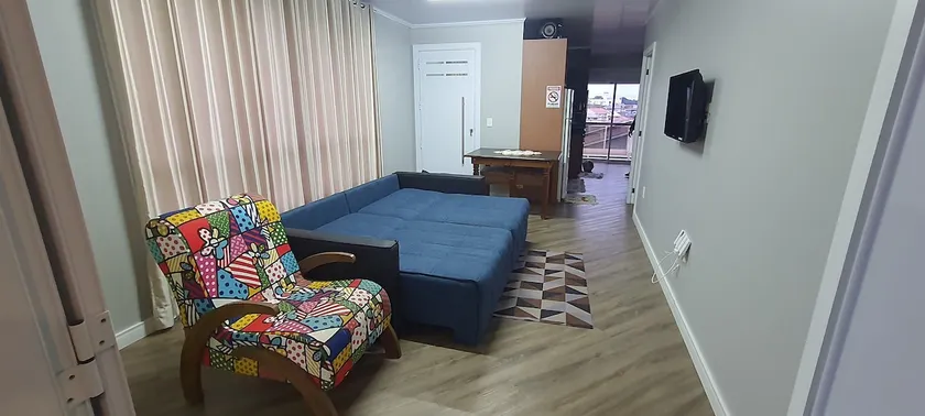 family residence - Image 1