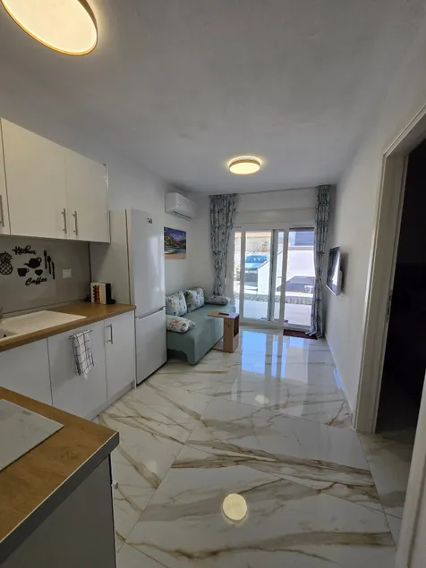Marta Greece Complex - Image 1