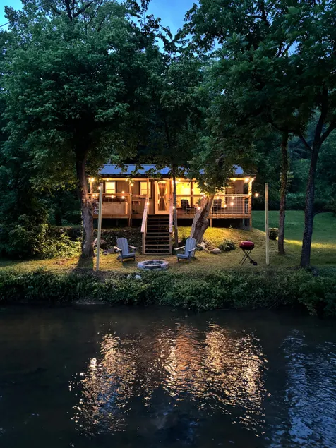 Water’s Edge, Peaceful, Hot Tub - Image 1
