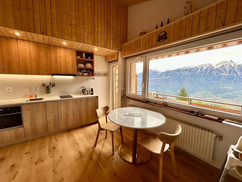 Cocoon studio with panoramic view - Image 1