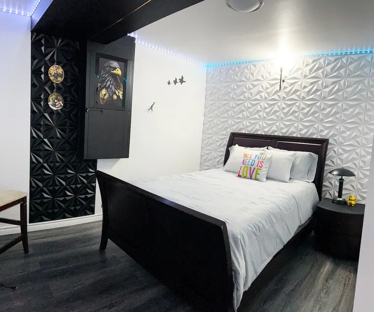 Newly Renovated Cozy Basement Apt - Image 1