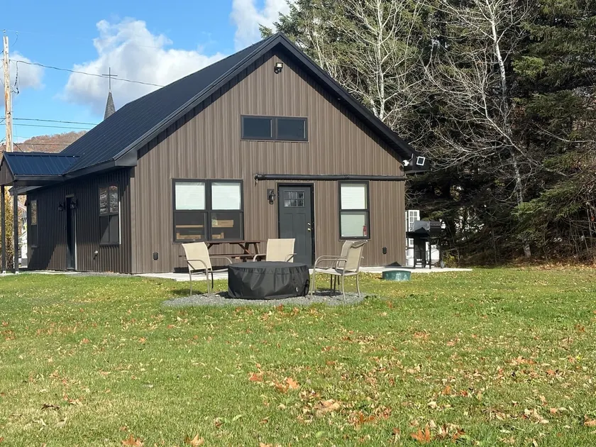Portage Trailside - Image 1