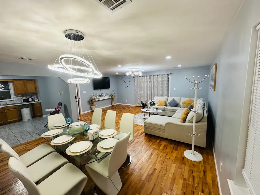 Modern and spacious Apartment Near/NYC & EWR - Image 1
