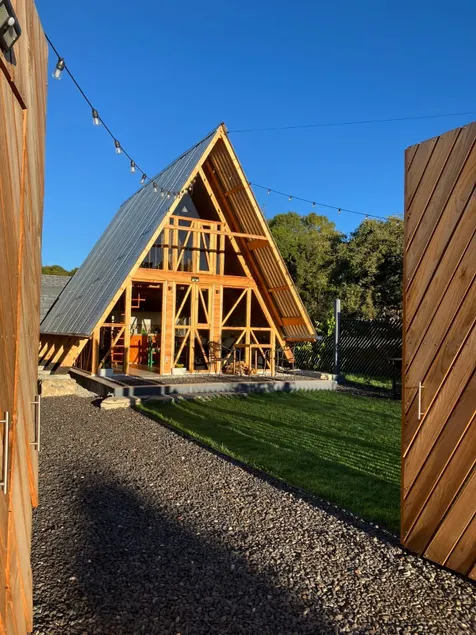PROMO Alpine Cabin in a Safe Residential Development - Image 1