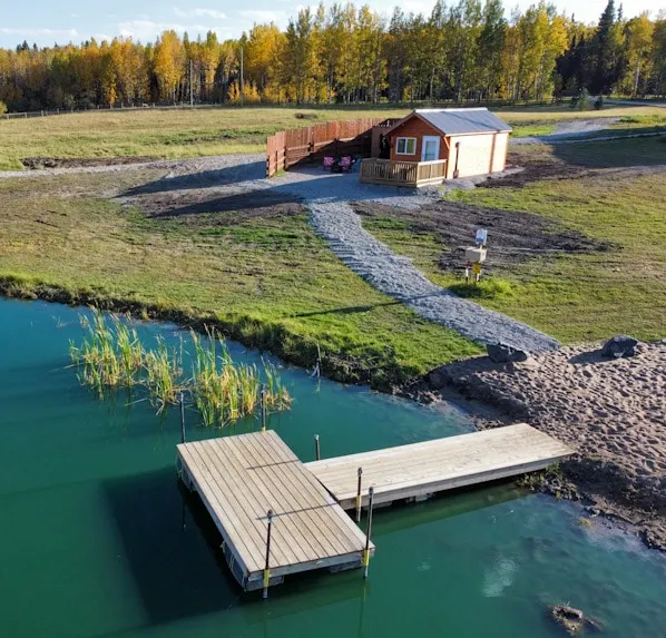 Cabin on the Pond – Fishing & Sandy Beach - Image 1