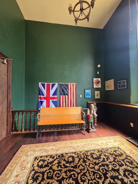 Old Church Apartment - Image 1