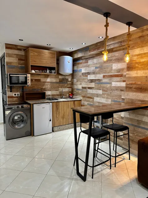 Cozy studio with modern style - Image 1