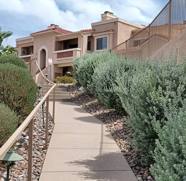 Beautiful Mountain View Condo - Image 1