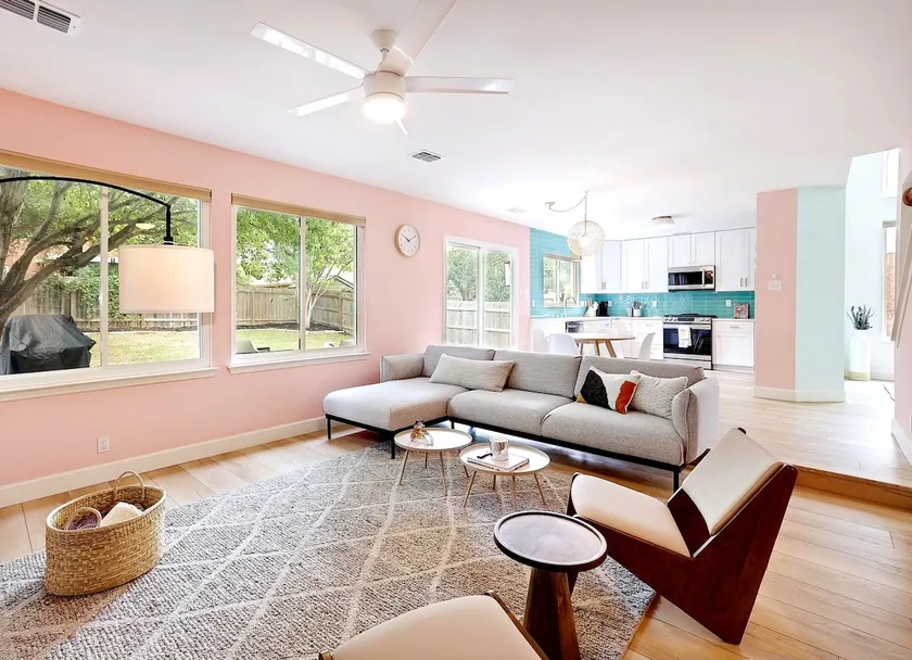 Stylish Retreat near Domain with Game Room & Gym - Image 1
