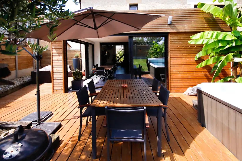 Renovated seaside farm – Jacuzzi, garden - Image 1