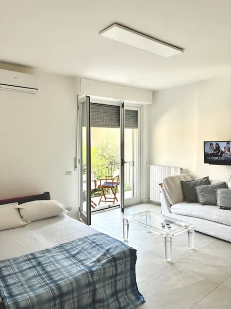 Metro 3 Min • San Siro 1 Min • WiFi • Smart Stay - Image 1