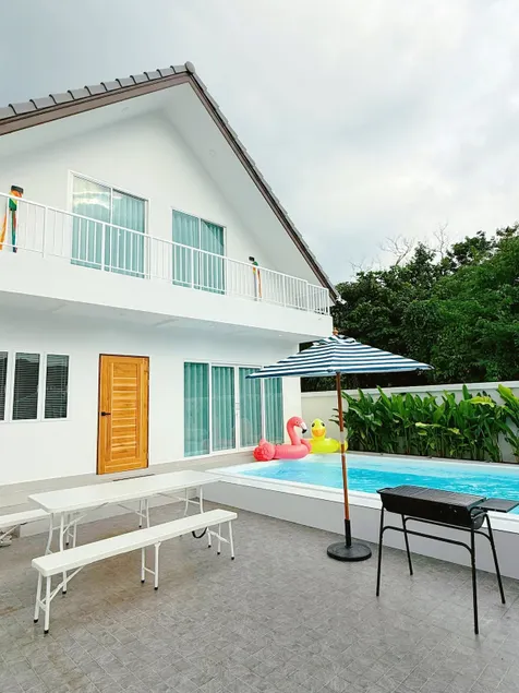 Ku House Pool Villa Hatyai - Image 1