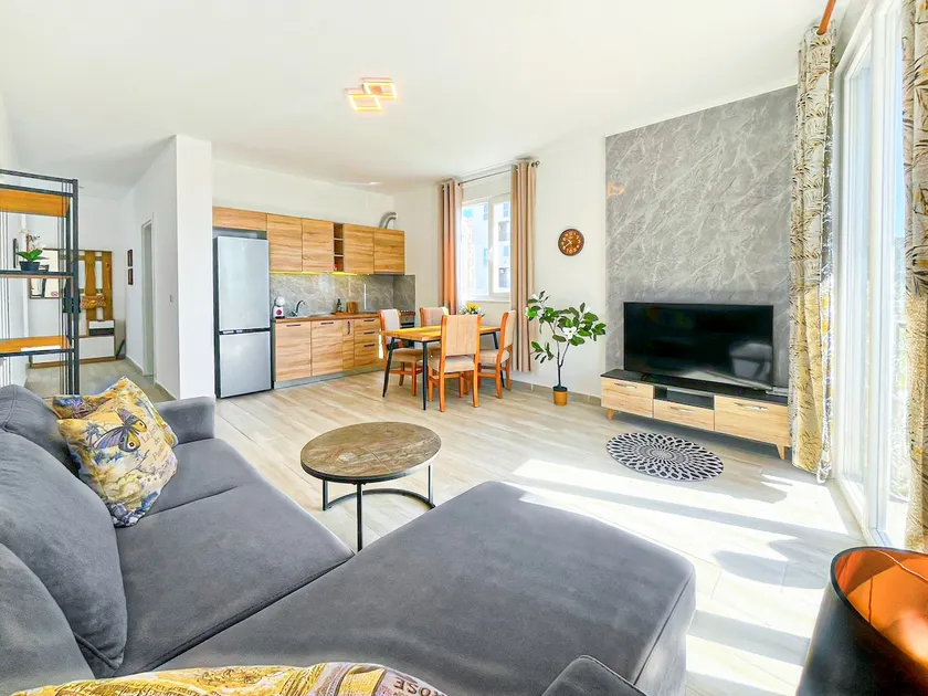 Cozy Lagoon Apartment - Image 1