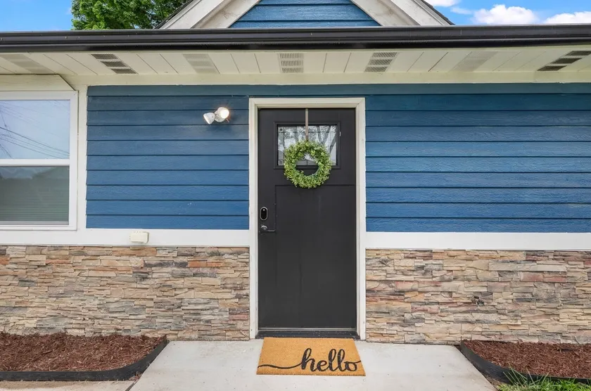 Modern Ranch Getaway | 2 Kings | 1 Queen | 2 Bath - Image 1