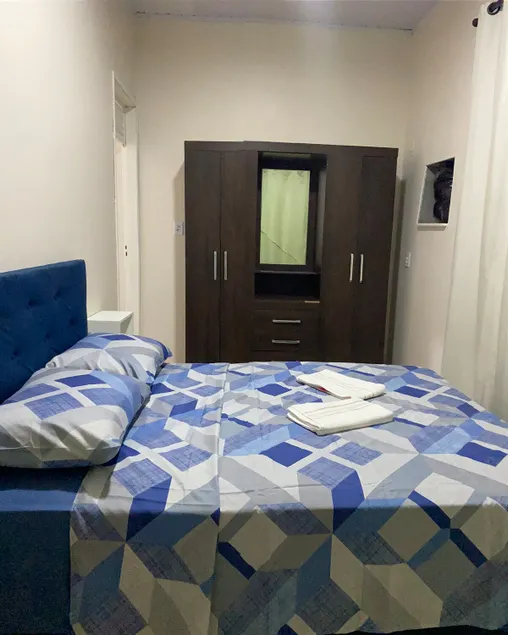 Cozy 3-bedroom, 2-bathroom house/apartment - Image 1