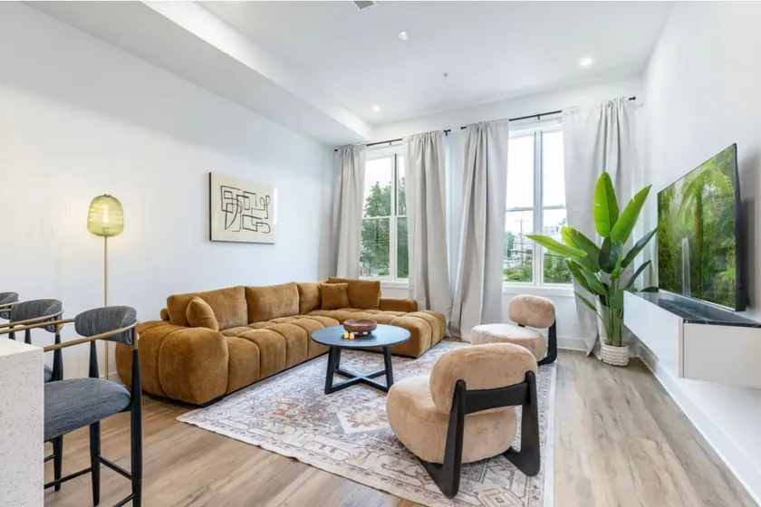 The Modern Muse - 2 bed 2 bath - Image 1