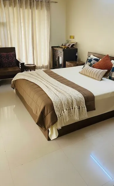 Serenity Escape - Pet Friendly Himalayan Stay - Image 1
