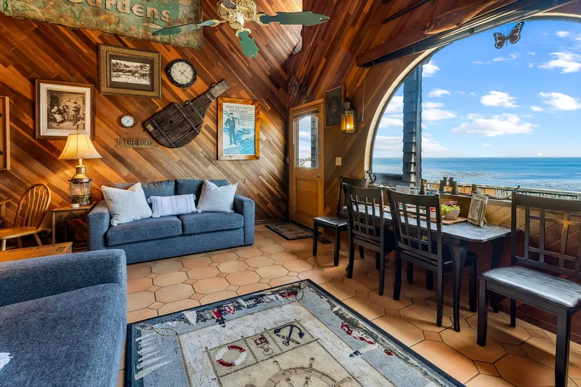 3965 Marine Gardens - Oceanfront with Bay Views - Image 1
