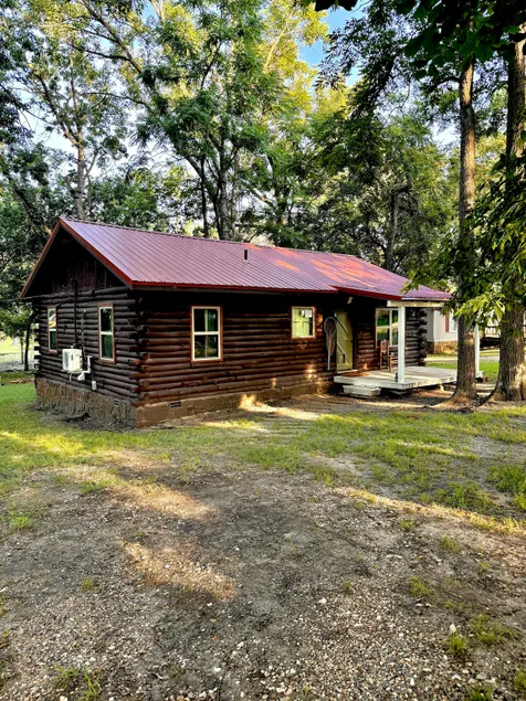 The Log Cabin on a River! - Image 1