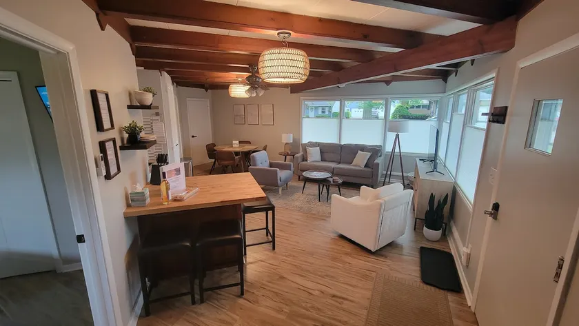 Mid-Century Coastal Gem - Image 1