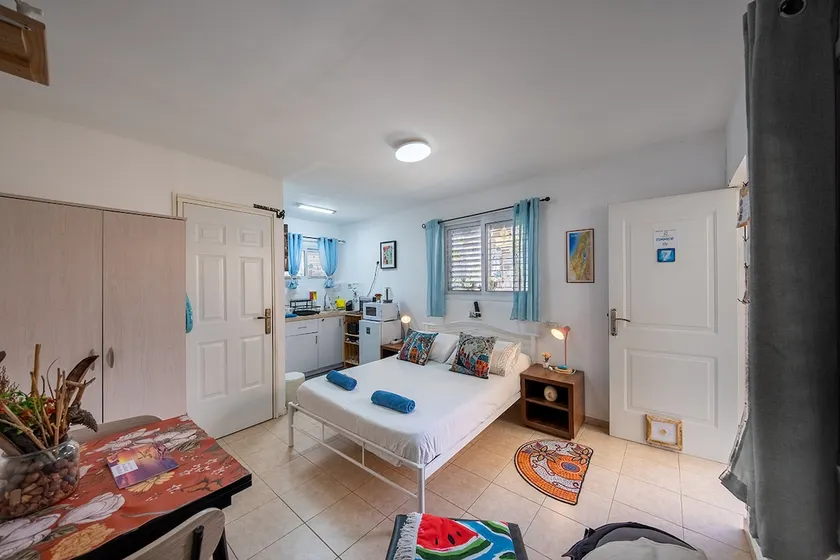The lowest place in the world for a couple (up to 4) in a quiet and safe moshav - Image 1