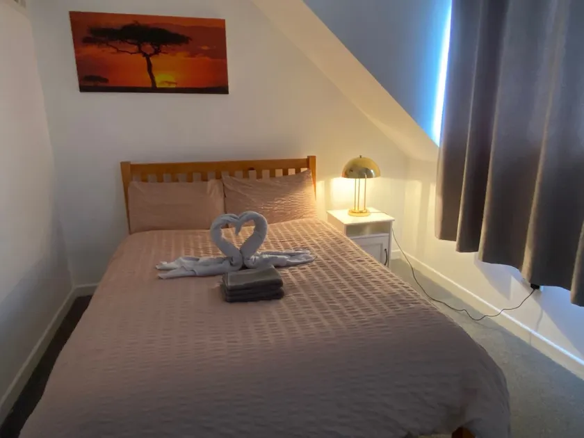 Cozy one bedroom flat near town - Image 1