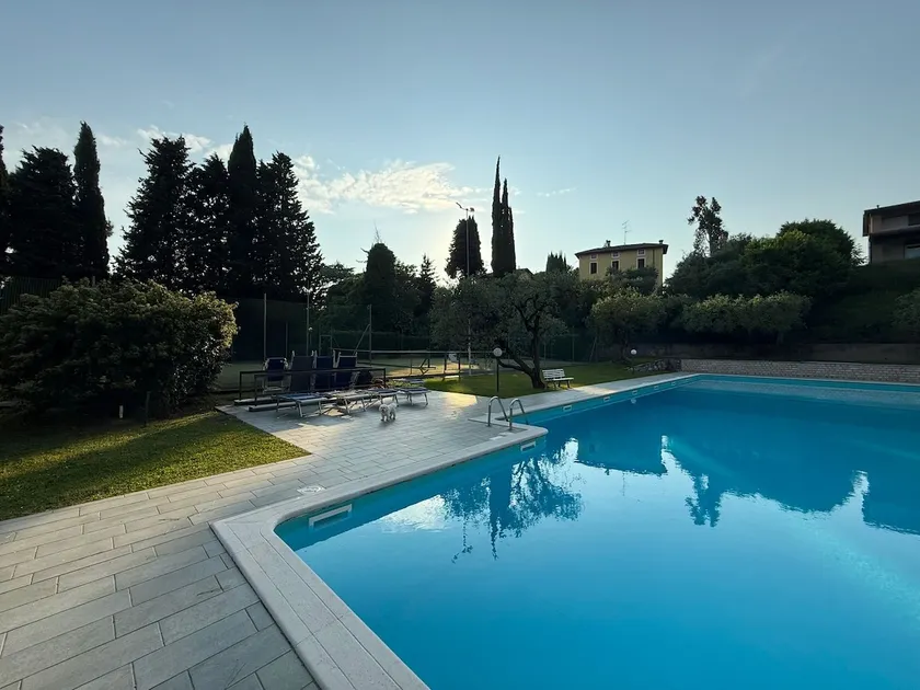 Lake View Residence Castello - Image 1