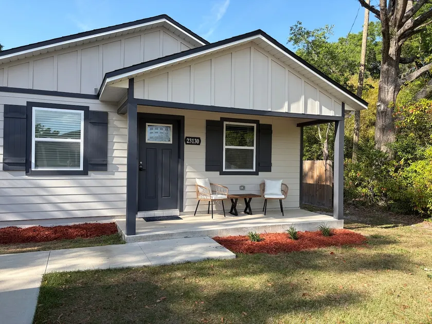 High Springs bungalow - Image 1