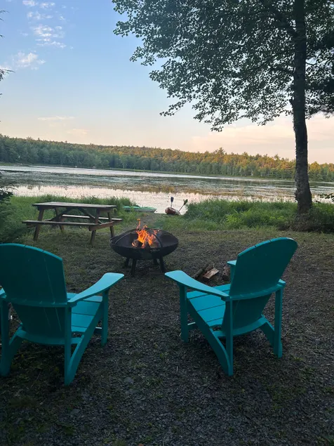 Sleepy Loon | Cozy cabin on quiet Lakefront Cove - Image 1