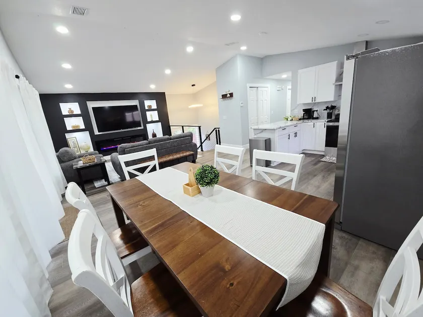 Modern with Amazing View - Image 1