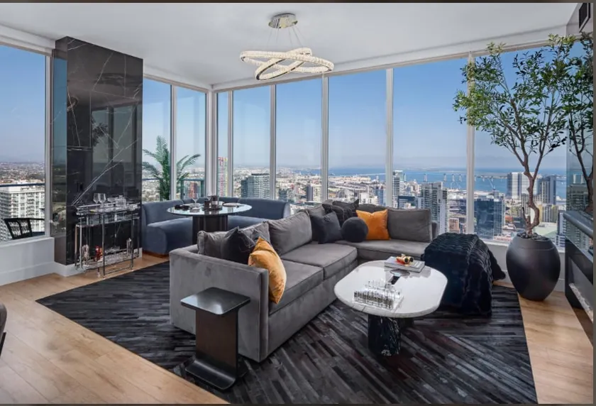 Luxury Ocean-View Penthouse | 41st-Floor Skyline - Image 1