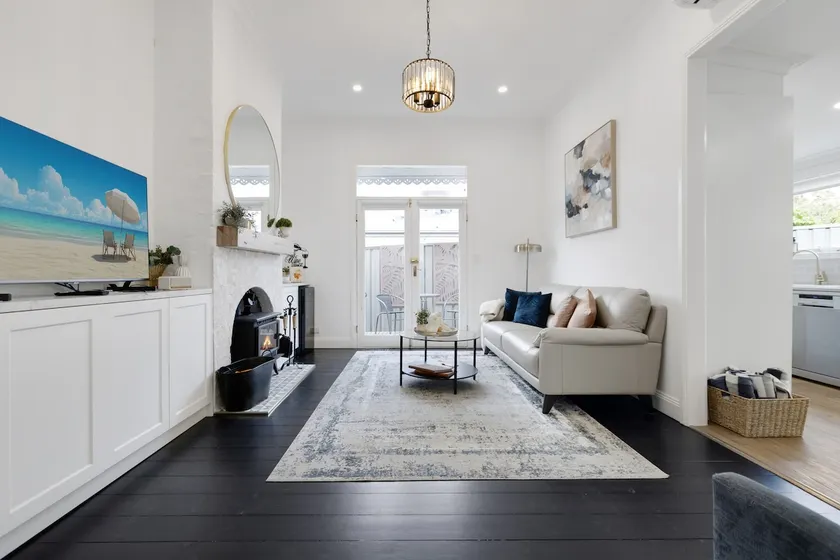 The Courthouse Cottage - walking distance to CBD - Image 1