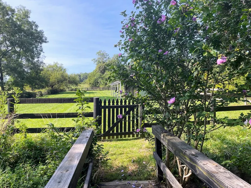 Garden Apt: Enjoy Nature & Walk to Wineries - Image 1
