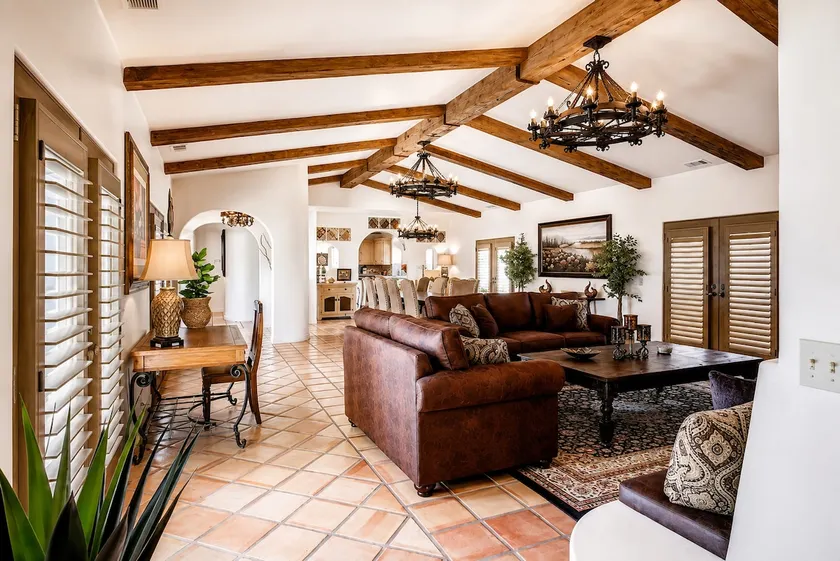 Solitude I by Avantstay Vineyard Views + Jetted Tub Paso Wine Country - Image 1