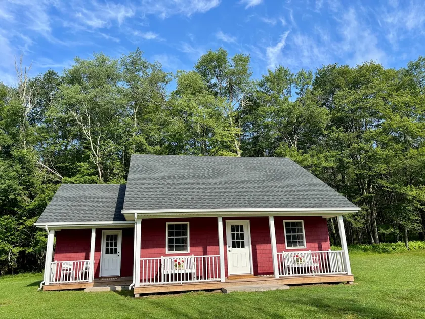 Cozy Cardinal (Sullivan County Catskills) - Image 1