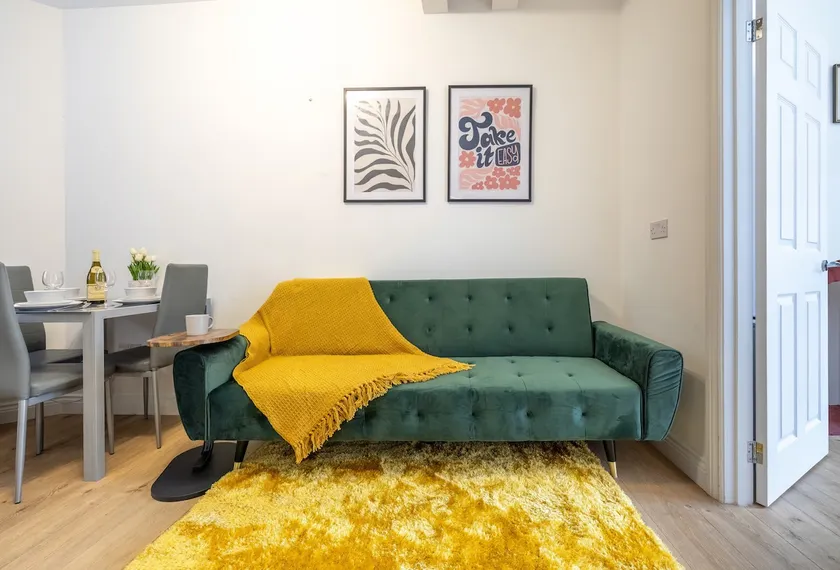 Cosy flat 2 min Oxford st Central London! Sleep 3! - Image 1