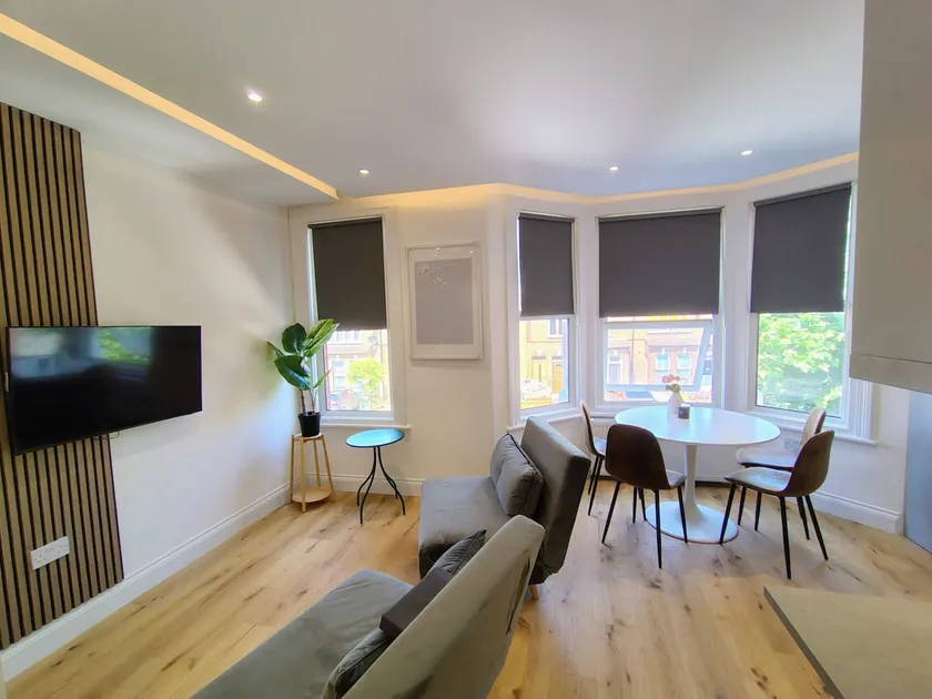 Best in Class - London, Harrow - Image 1
